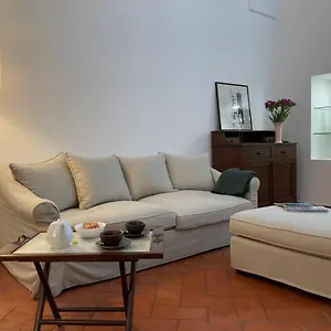 https://gli-archi-e-le-stelle.lecce-hotels.com
